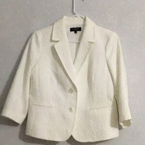 Talbots White Embossed Jacket with a 2 Button Closure